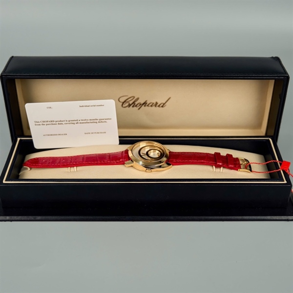 Đồng hồ Chopard mặt tròn dây đỏ (1114385) sz40 (HC) +