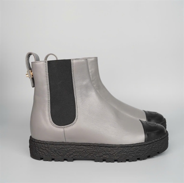 Giày Chanel boot xám đen đế cao Sz39C KG+