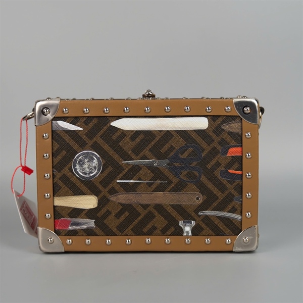 Túi Fendi trunk nâu sz19 +