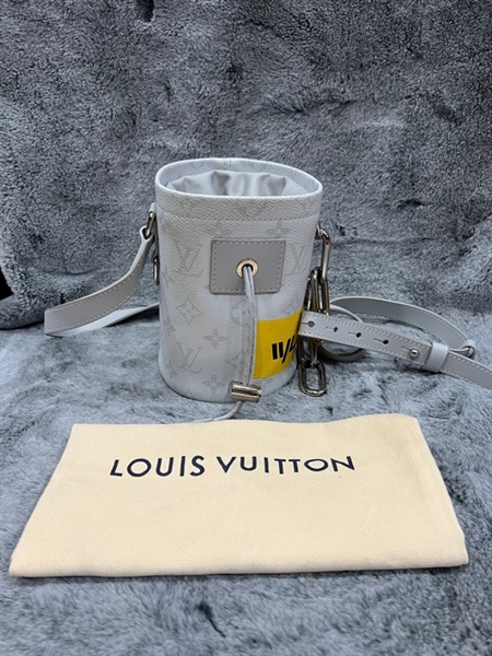 Túi trụ LV trắng KG+