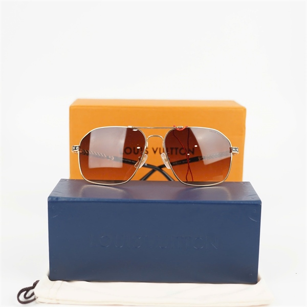 Kính LV Z0746 C01 viền vàng +