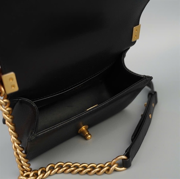 Túi Chanel Boy đen (A2CG76KA) sz20 (HC)+