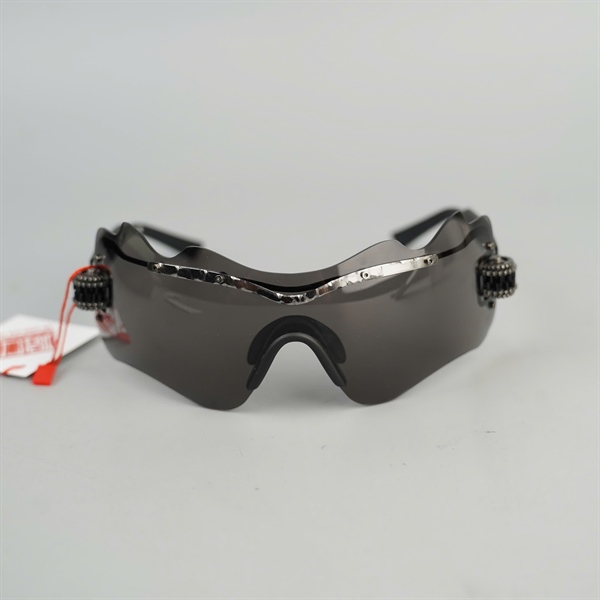 Kính Kuboraum đen Maske E16 BB (144-145) KG+