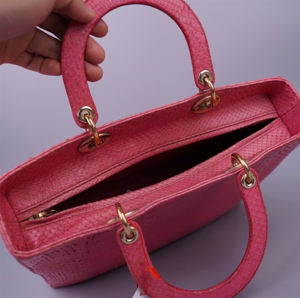 Túi Dior hồng da trăn (14-BO-0152) sz32 KG+