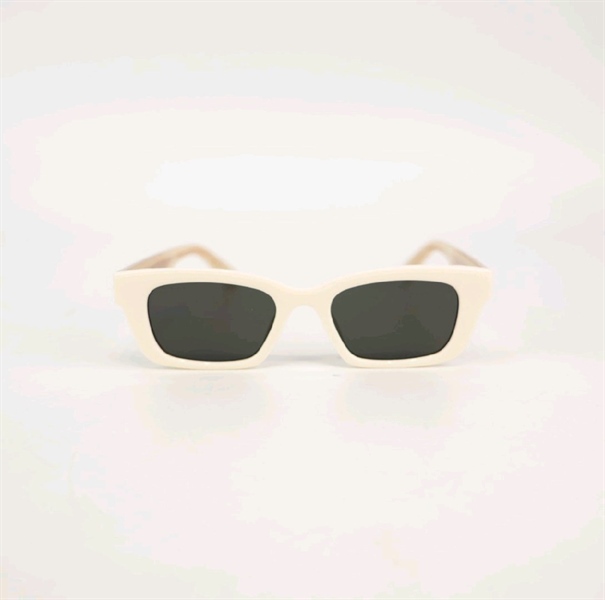 Kính mát One Brilliant màu trắng ngà 62189 C6 KG+