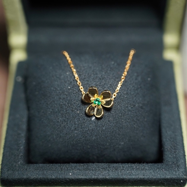Vòng tay Van Cleef hoa xanh KG+
