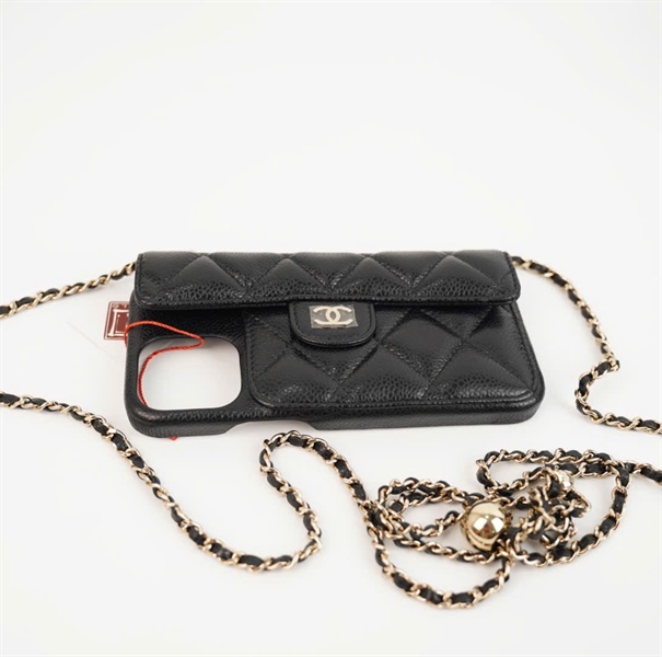 Ốp lưng Chanel đen (code G82C02LC) +
