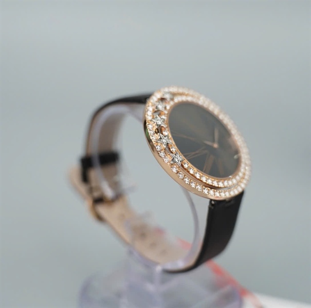 Đồng hồ Chopard dây đen mặt tròn đính ngôi sao (137626) (HC)+