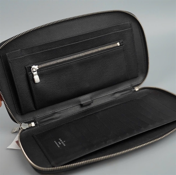 Tui LV Clutch đen (MI2191) sz27 (LT) KG+