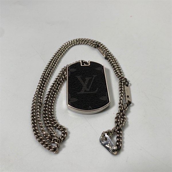 Vòng cổ miếng LV +
