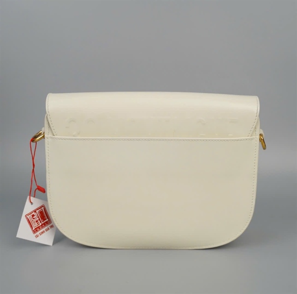 Túi Dior màu trắng sz23 (ALT) KG+