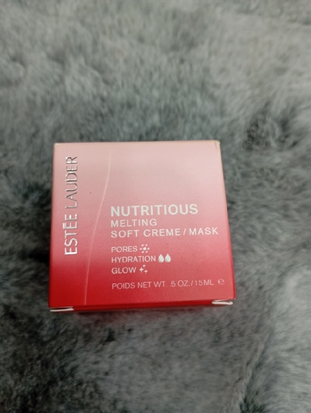 Kem dưỡng lựu đỏ Estee Lauder KG+