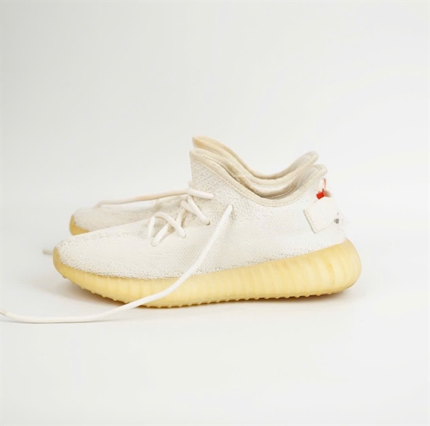 Giày Adidas trắng đế vàng size 38 KG+