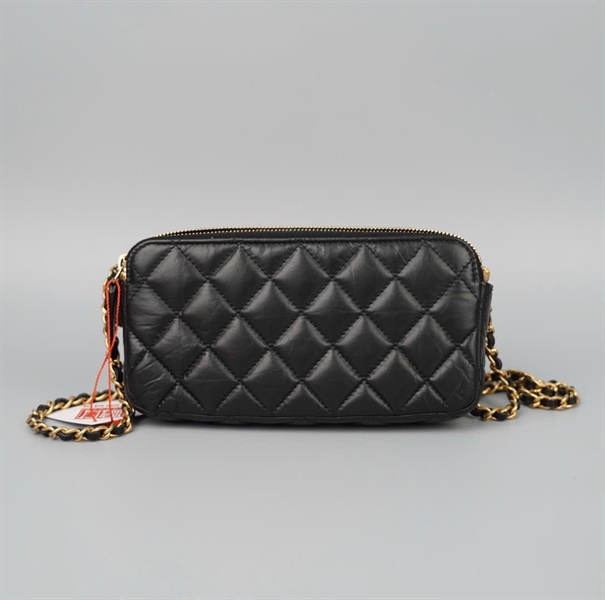 Túi Chanel charm khóa zip 23748092 sz18 KG+