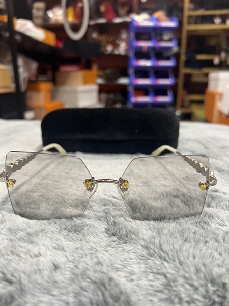 Kính GG trắng gọng kính đính hạt đá KG+
