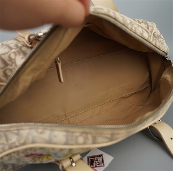 Túi Dior xám thêu hoa sz37 (ALT) KG+