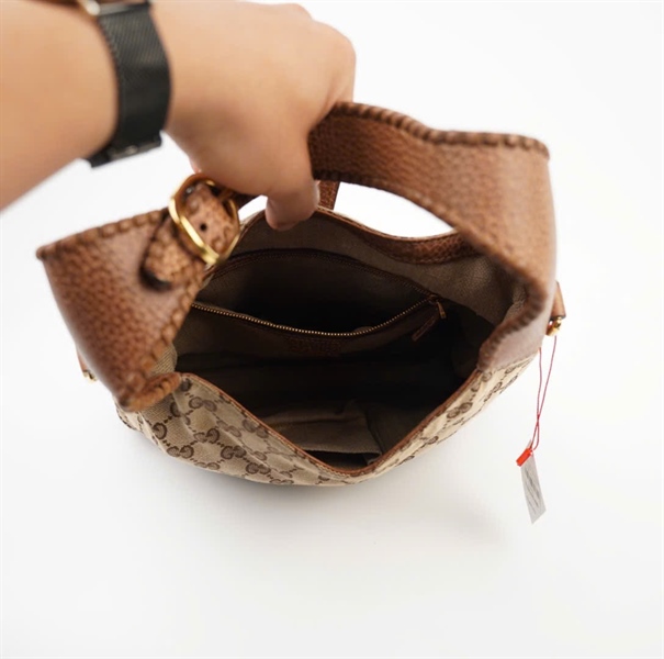Túi GG Jackie màu nâu kèm phụ kiện tua rua sz30 +