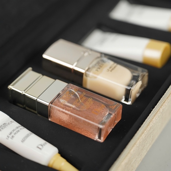 Set mỹ phẩm Dior 7 món (No seal) (HC) KG+