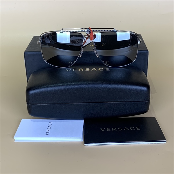 Kính Versace bầu trắng KG+