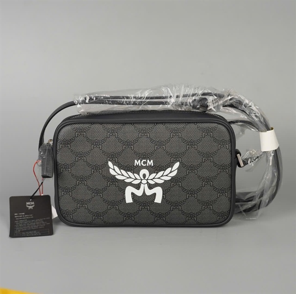 Túi MCM đeo chéo xám đậm sz22 KG+