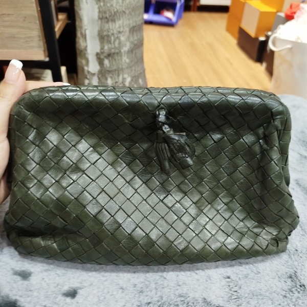 Túi Bottega đan xanh rêu +