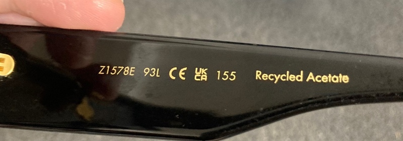 Kính Burbery đen +