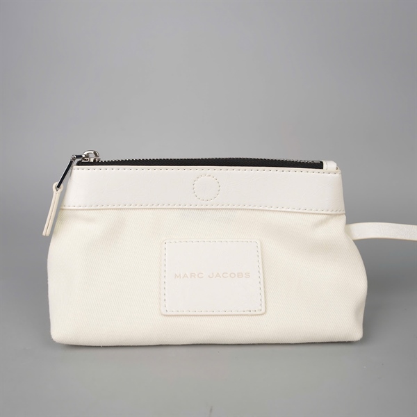 Túi Marc Jacobs trắng hoạ tiết sz23 +