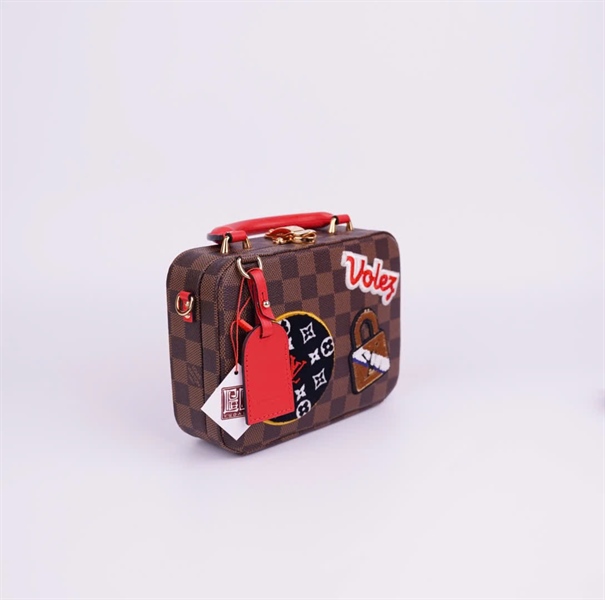 Túi LV Stories Box ô vuông in chữ size 18 (BMC) +