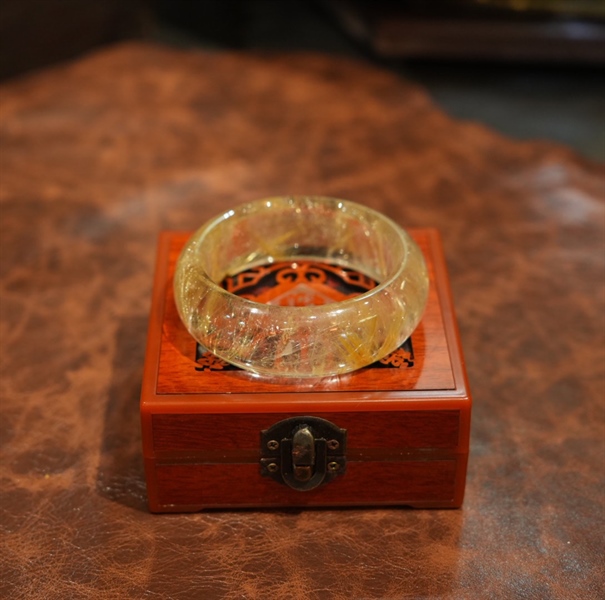 Vòng bản liền tóc vàng to KG+