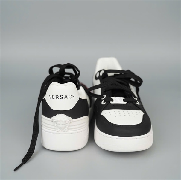 Giày Versace đen phối trắng sz36 KG+