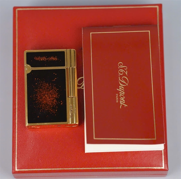 Bật lửa S.T Dupont vàng đen ánh sao (10BJC71) KG+