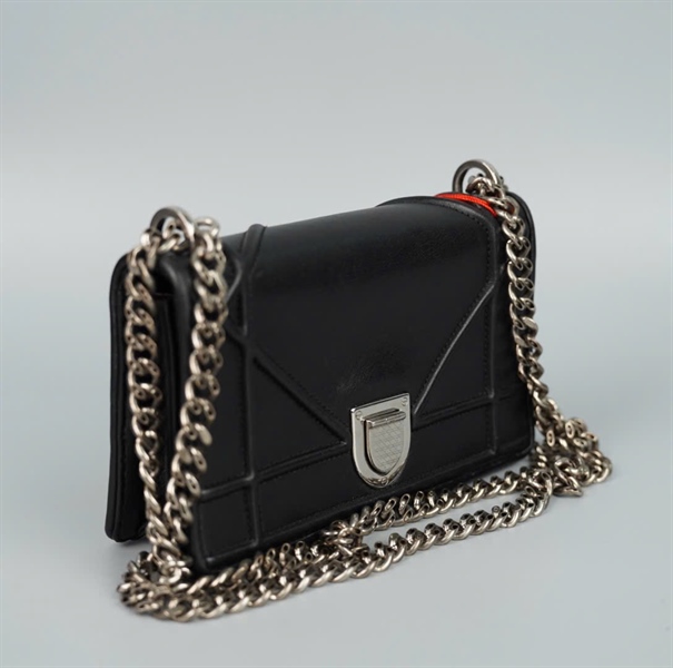 Túi Dior Woc đen sz18 (ALT) KG+