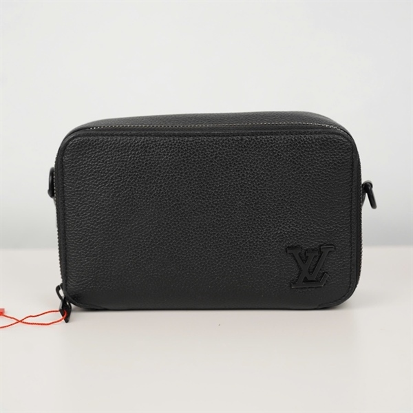 Túi LV đeo chéo in logo đen bóng sz18 KG+