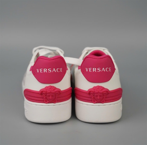 Giày Versace trắng viền hồng sz36 KG+