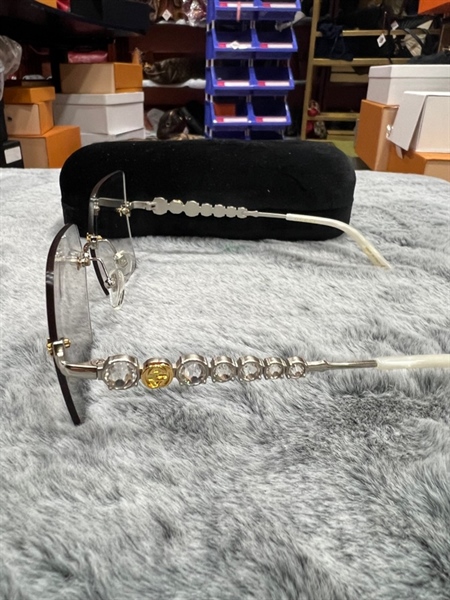 Kính GG trắng gọng kính đính hạt đá KG+