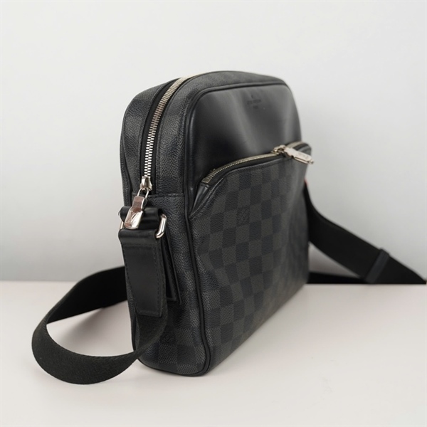 Túi LV đeo chéo ô vuông đen (CA0178) sz28 (BQ) KG+
