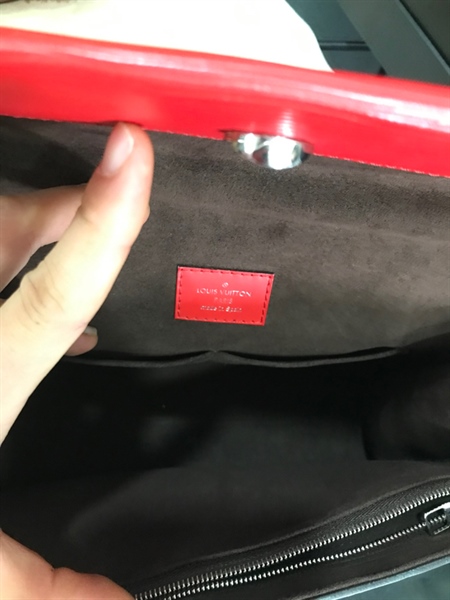 Túi LV Clutch