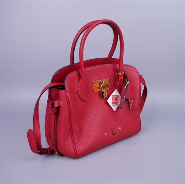 Túi LV Milia đỏ kèm ổ + chìa sz24 KG+