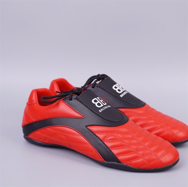 Giày Balenciaga đỏ sz42 KG+