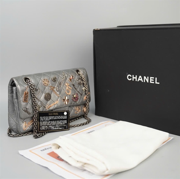 Túi Chanel charm màu bạc (11145621) sz24 KG+