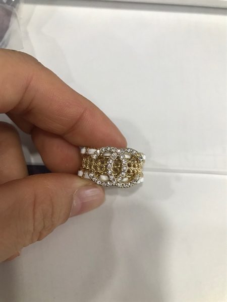 Nhẫn Chanel Có Gờ+