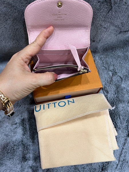 Ví card LV nút hồng lòng hồng KG+