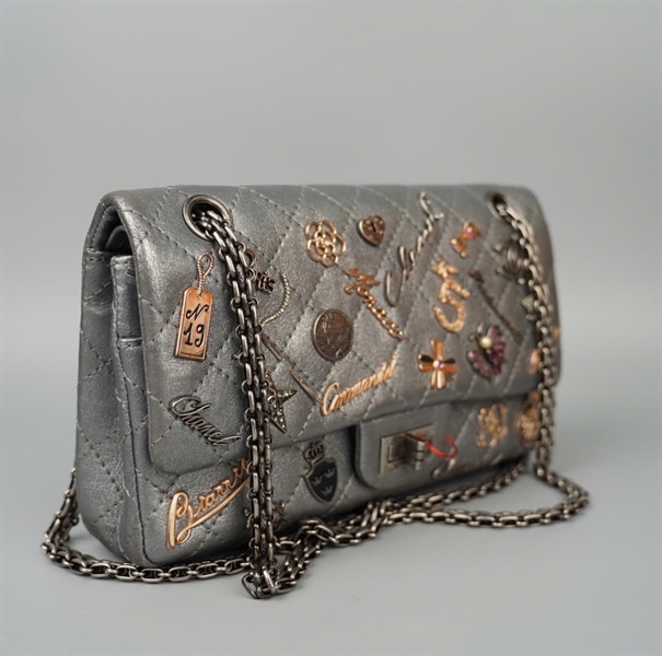 Túi Chanel charm màu bạc (11145621) sz24 KG+