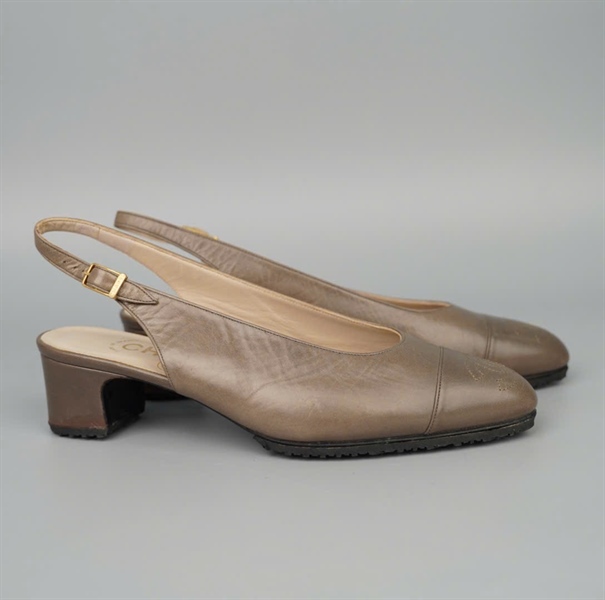 Giày Chanel màu xám sz36 cao 4p KG+