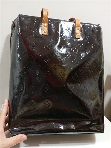 Túi LV tote đen bóng KG+