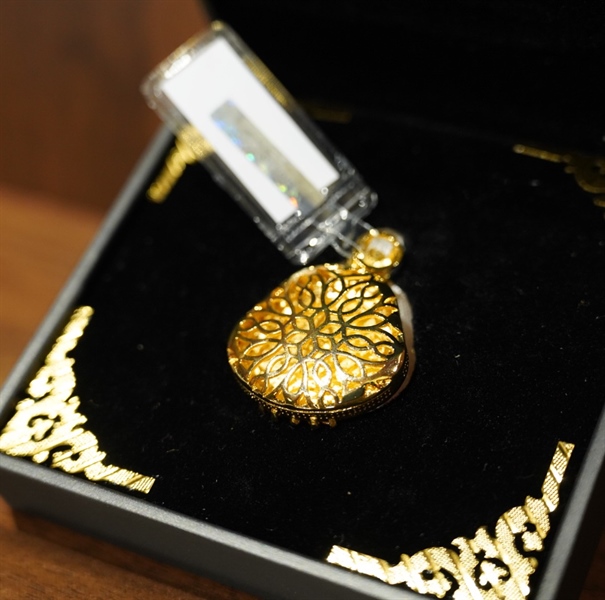 Mặt cẩm huyết 757873 KG+