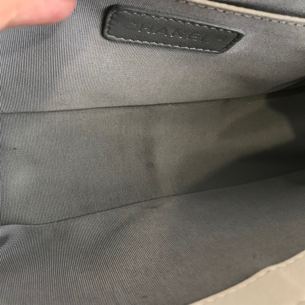 Túi Chanel Boy trắng +