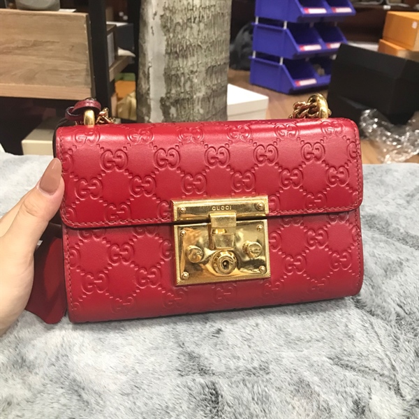 Túi GG đỏ khóa vàng+