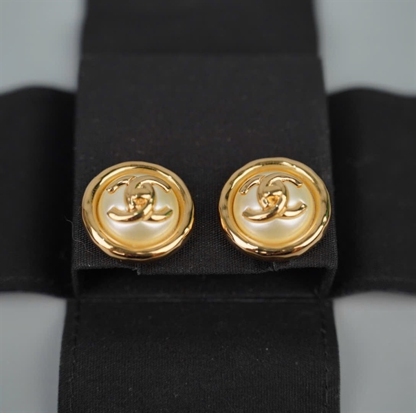 Bông tai Chanel ngọc trai KG+