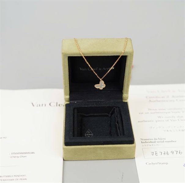Dây chuyền Van Cleef mặt bướm trắng (HC)+